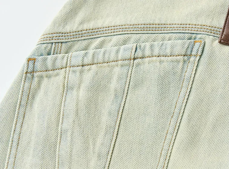 Vintage-Wash Wide-Leg Jeans - side seam construction