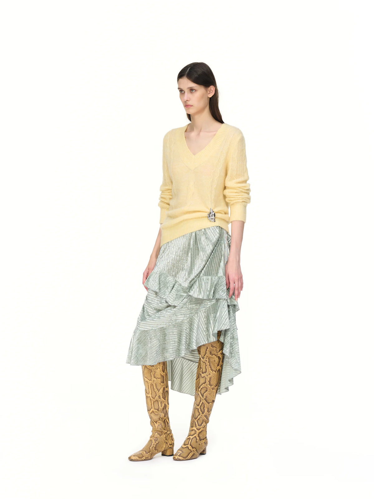 Cable-Knit V-Neck Sweater - styling look